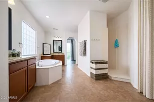 2405 East Charlotte Dr, Phoenix, AZ 85024 - Photo 39