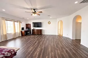 2405 East Charlotte Dr, Phoenix, AZ 85024 - Photo 29
