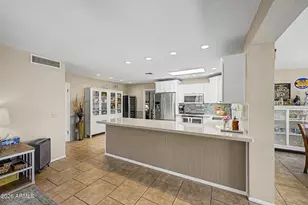 11822 N 38th Pl, Phoenix, AZ 85028 - Photo 17