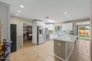 11822 N 38th Pl, Phoenix, AZ 85028 - Photo 17