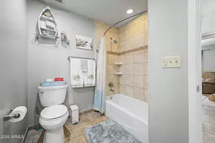 11822 N 38th Pl, Phoenix, AZ 85028 - Photo 27
