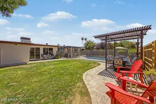 11822 N 38th Pl, Phoenix, AZ 85028 - Photo 33