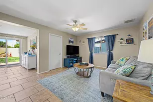 11822 N 38th Pl, Phoenix, AZ 85028 - Photo 11