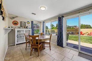 11822 N 38th Pl, Phoenix, AZ 85028 - Photo 13