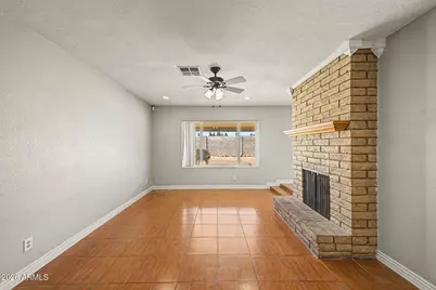 3410 W Juniper Avenue, Phoenix, AZ 85053 - Photo 9
