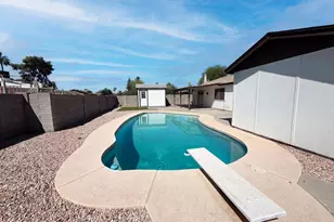 8107 W Meadowbrook Ave, Phoenix, AZ 85033 - Photo 5