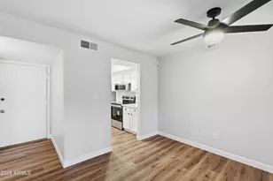 13324 N 26th Dr, Phoenix, AZ 85029 - Photo 11