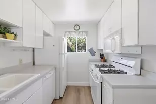 6125 E Indian School Rd, Scottsdale, AZ 85251 - Photo 15