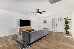 102 W Echo Ln, Phoenix, AZ 85021 - Photo 19