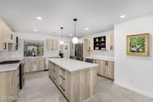 102 W Echo Ln, Phoenix, AZ 85021 - Photo 15