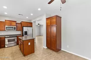 26712 N Babbling Brook Dr, Phoenix, AZ 85083 - Photo 15