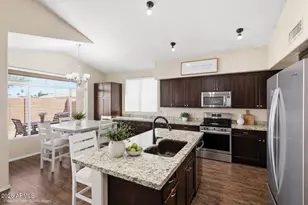 22811 N 74th Ln, Glendale, AZ 85310 - Photo 5