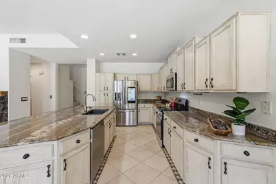 16823 S 15th Avenue, Phoenix, AZ 85045 - Photo 15