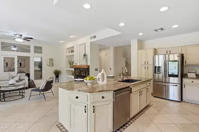 16823 S 15th Avenue, Phoenix, AZ 85045 - Photo 13