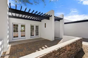 1541 E Las Palmaritas Dr, Phoenix, AZ 85020 - Photo 9