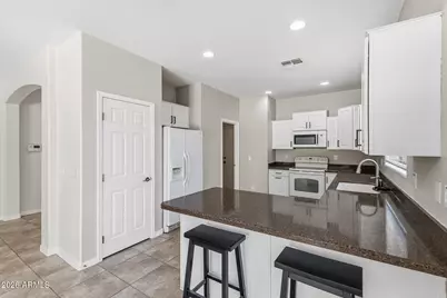2319 W Beverly Road, Phoenix, AZ 85041 - Photo 5