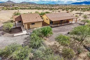 45812 W J-1 Ranch Rd, Wickenburg, AZ 85390 - Photo 31