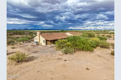 45812 W J-1 Ranch Road, Wickenburg, AZ 85390 - Photo 37