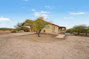 45812 W J-1 Ranch Rd, Wickenburg, AZ 85390 - Photo 49
