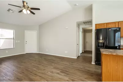11017 W Wilshire Drive, Avondale, AZ 85392 - Photo 7