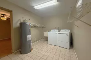 444 E Ivy St, Mesa, AZ 85203 - Photo 15