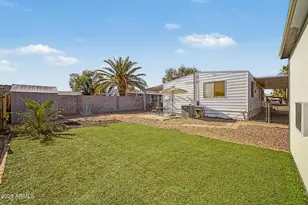 2535 E Oraibi Dr, Phoenix, AZ 85050 - Photo 15