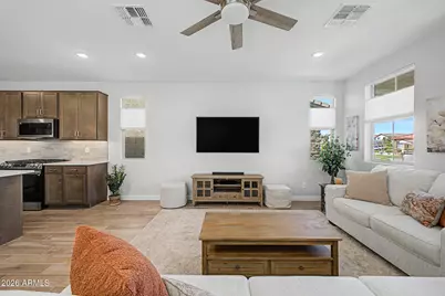 15601 S 181st Drive, Goodyear, AZ 85338 - Photo 9