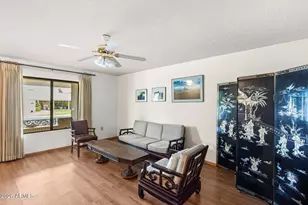 10801 W Caron Dr, Sun City, AZ 85351 - Photo 7