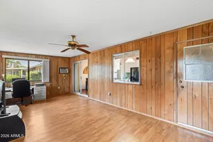 10801 W Caron Dr, Sun City, AZ 85351 - Photo 15