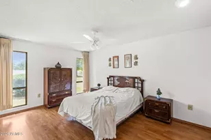 10801 W Caron Dr, Sun City, AZ 85351 - Photo 19