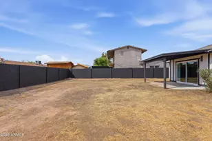 3640 N 86th Ln, Phoenix, AZ 85037 - Photo 31