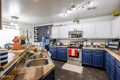 161 S 223rd Avenue, Buckeye, AZ 85326 - Photo 7