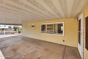 523 S Park View Cir, Mesa, AZ 85208 - Photo 9