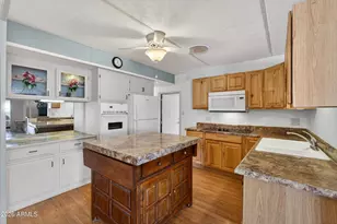 523 S Park View Cir, Mesa, AZ 85208 - Photo 19