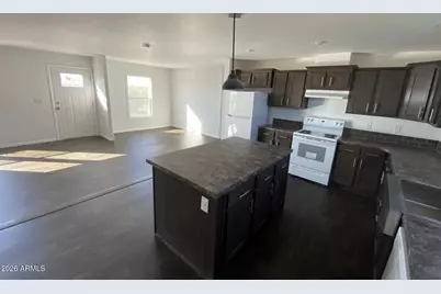 9769 S Thornton Road, Casa Grande, AZ 85193 - Photo 3