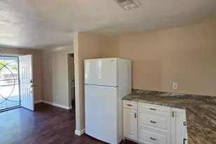 2803 E Monroe St, Phoenix, AZ 85034 - Photo 9