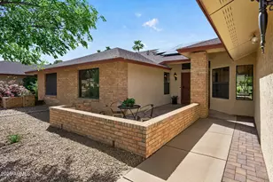 13652 W Greenview Dr, Sun City West, AZ 85375 - Photo 11