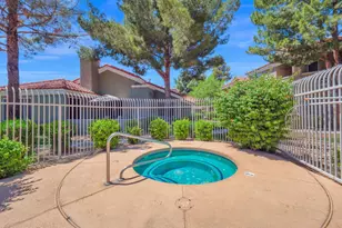 2929 W Yorkshire Dr, Phoenix, AZ 85027 - Photo 23