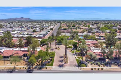 2929 W Yorkshire Drive #2015, Phoenix, AZ 85027 - Photo 35