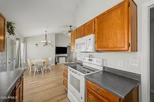 1118 E Utopia Rd, Phoenix, AZ 85024 - Photo 15