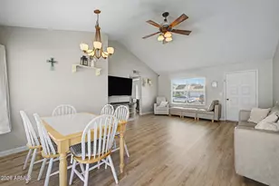 1118 E Utopia Rd, Phoenix, AZ 85024 - Photo 9