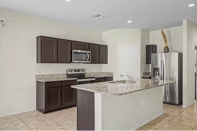 214 N 190th Drive, Buckeye, AZ 85326 - Photo 11