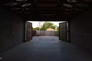 2108 W Virginia Ave, Phoenix, AZ 85009 - Photo 21