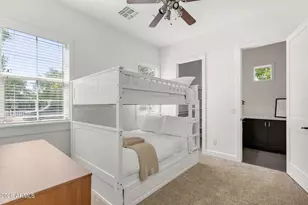 4201 E Cheery Lynn Rd, Phoenix, AZ 85018 - Photo 19