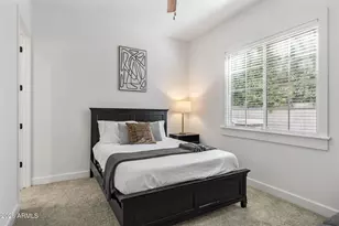 4201 E Cheery Lynn Rd, Phoenix, AZ 85018 - Photo 17