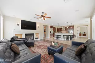 1377 E Glacier Pl, Chandler, AZ 85249 - Photo 13