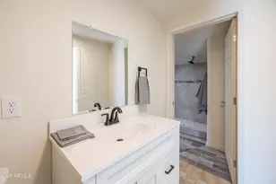 2501 W Hayward Ave, Phoenix, AZ 85051 - Photo 23