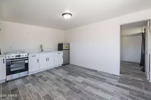 2501 W Hayward Ave, Phoenix, AZ 85051 - Photo 31