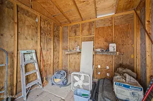 2501 W Hayward Ave, Phoenix, AZ 85051 - Photo 33