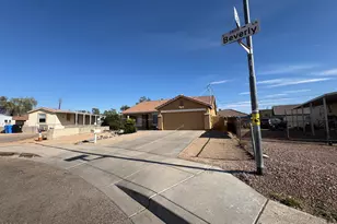 2739 E Beverly Ln, Phoenix, AZ 85032 - Photo 31